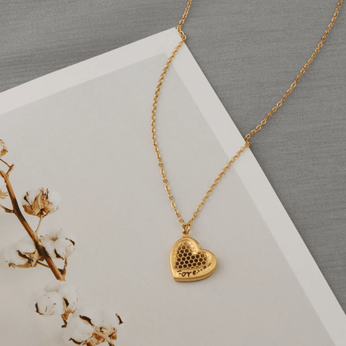 Love Pendant Necklace Set